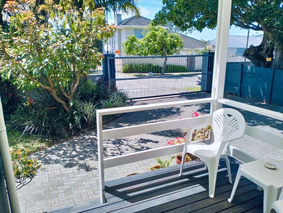 7 Bedroom Property for Sale in Berea Eastern Cape